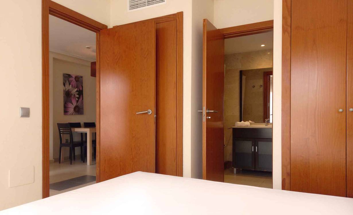 None CONJUNTO DE APARTAMENTOS TURISTICOS MARINA REY Almería None CONJUNTO DE APARTAMENTOS TURISTICOS MARINA REY Almería