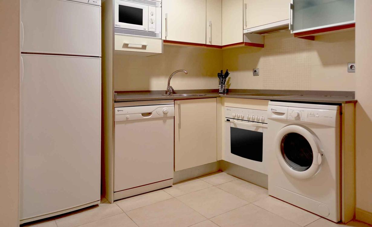 None CONJUNTO DE APARTAMENTOS TURISTICOS MARINA REY Almería None CONJUNTO DE APARTAMENTOS TURISTICOS MARINA REY Almería